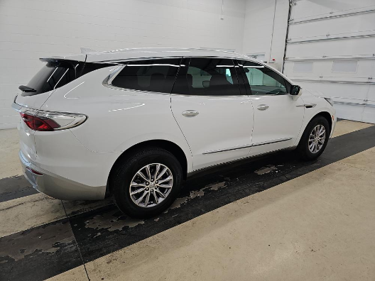 2024 Buick Enclave Essence AWD