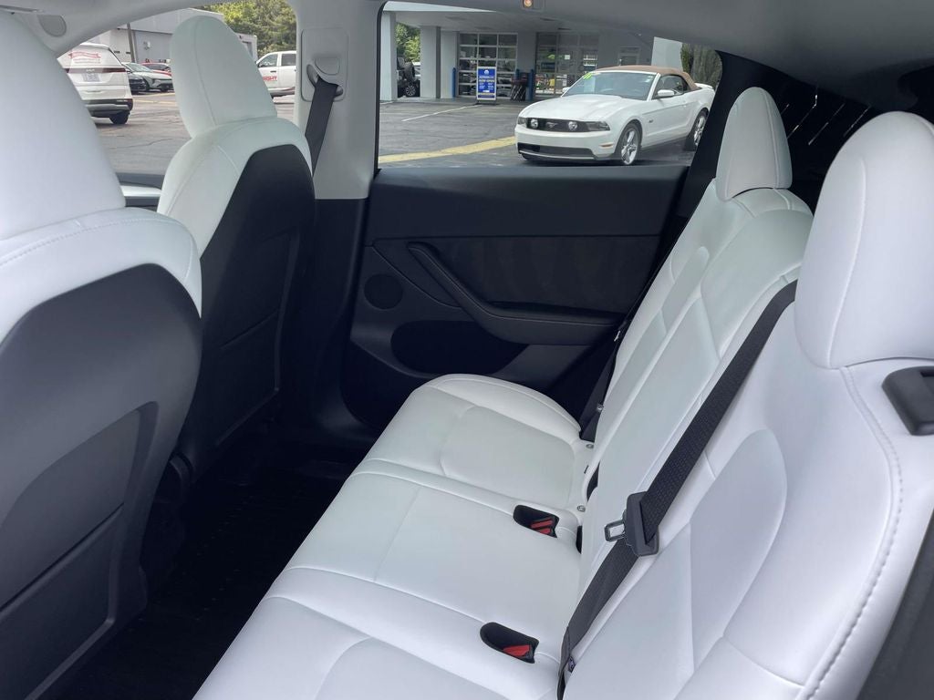 2024 Tesla Model Y Long Range Single Motor Rear-Wheel Drive