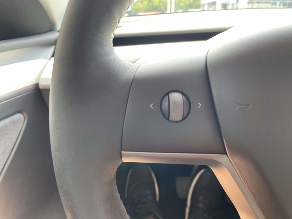 2024 Tesla Model Y Long Range Single Motor Rear-Wheel Drive