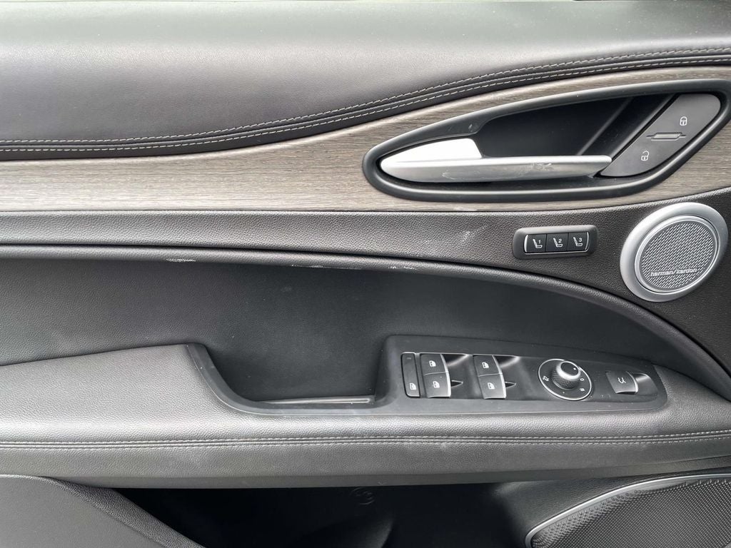 2022 Alfa Romeo Stelvio Ti AWD