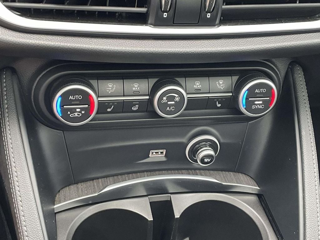 2022 Alfa Romeo Stelvio Ti AWD