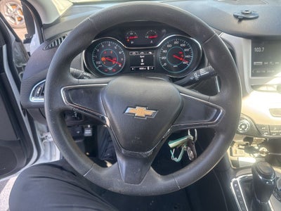 2017 Chevrolet Cruze LS