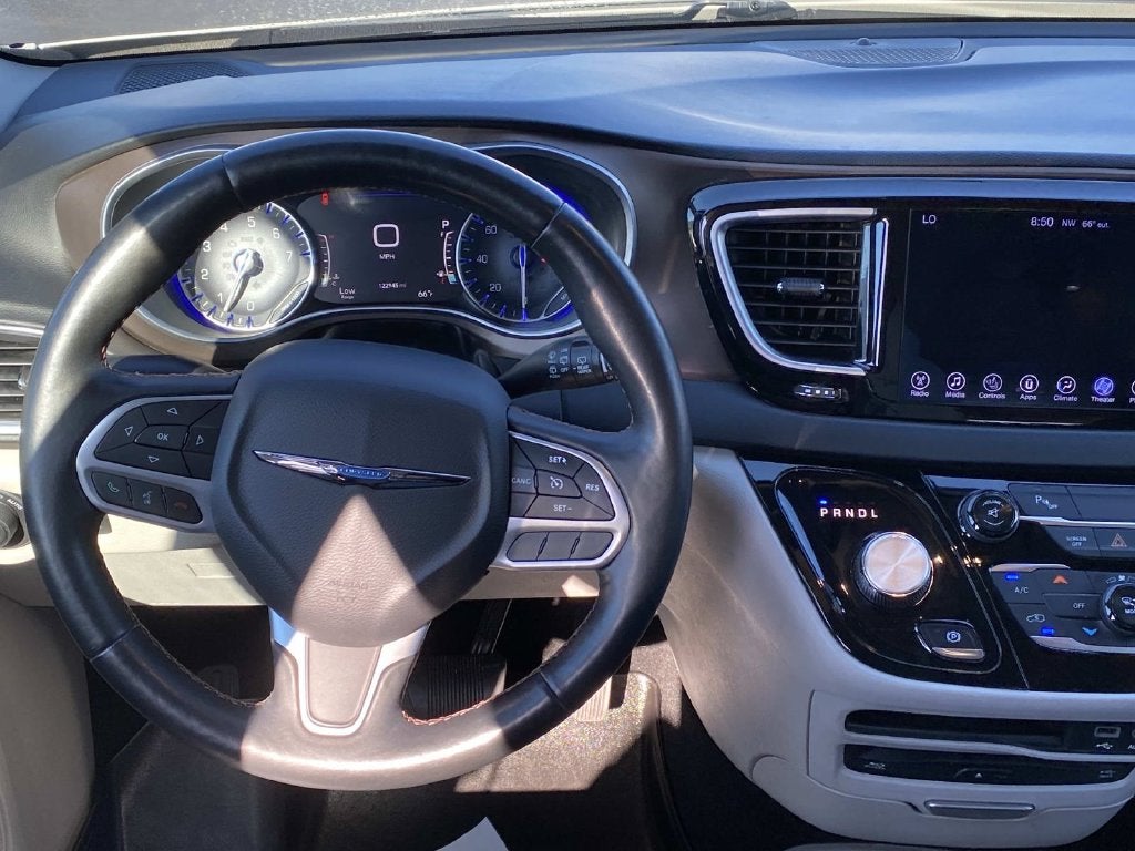 2017 Chrysler Pacifica Touring L Plus