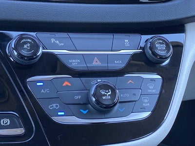 2017 Chrysler Pacifica Touring L Plus