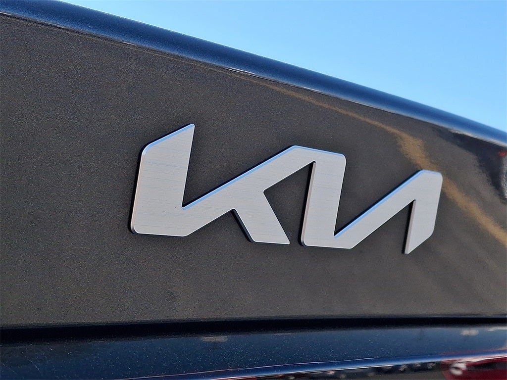 2025 Kia K5 EX