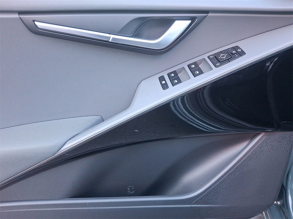 2025 Kia Niro EX Touring