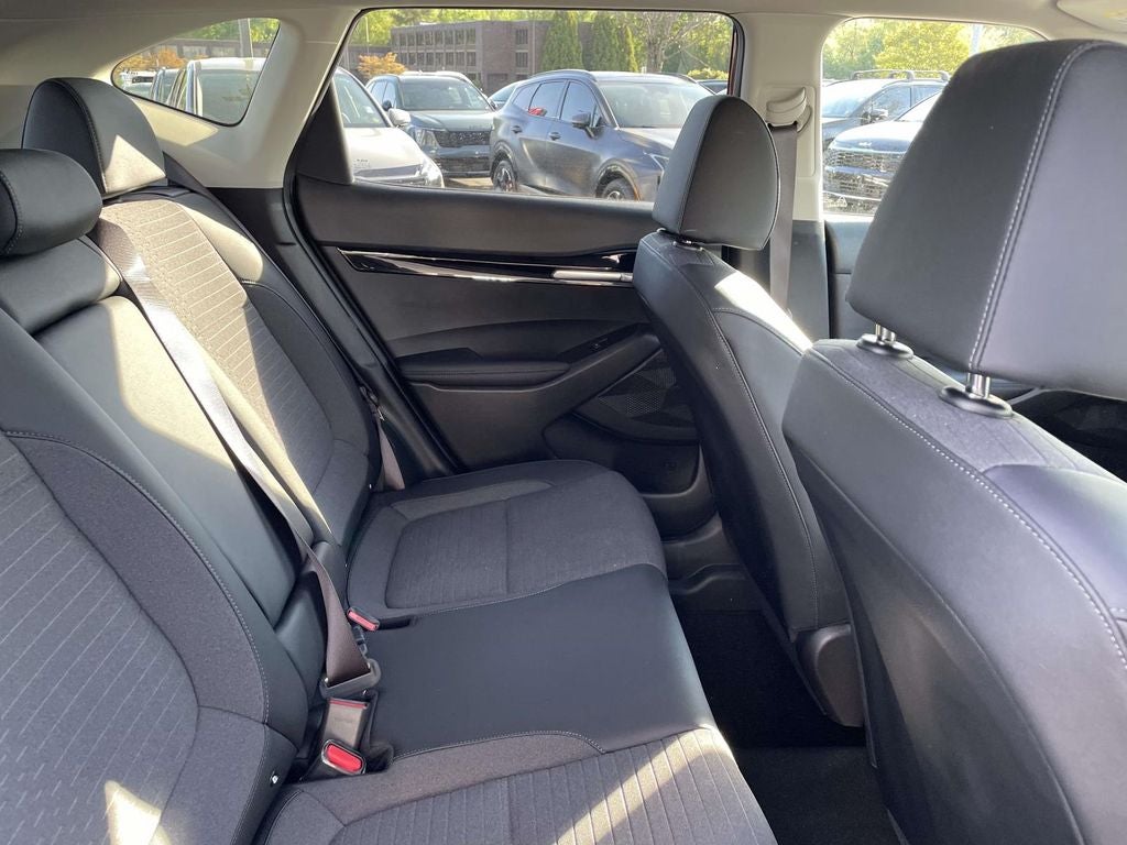 2023 Kia Seltos S