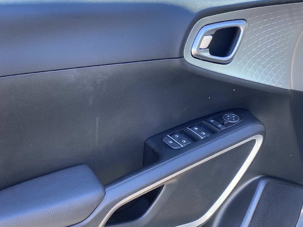 2023 Kia Soul S