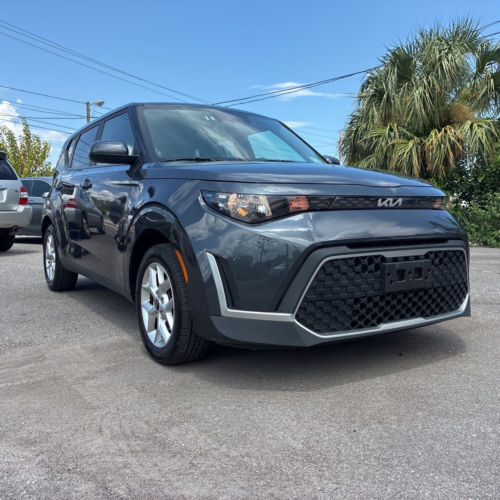 2023 Kia Soul LX