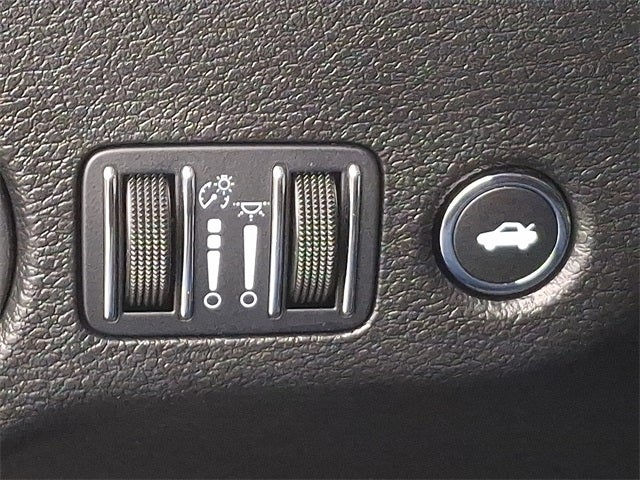 2023 Chrysler 300 Touring