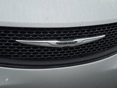 2024 Chrysler Voyager LX