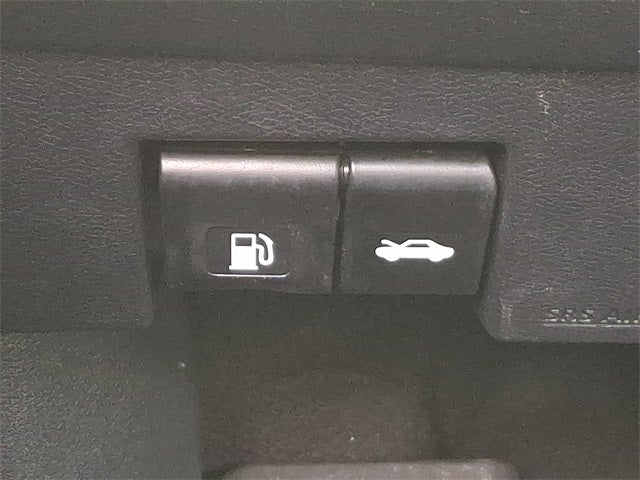 2023 Nissan Versa 1.6 SV