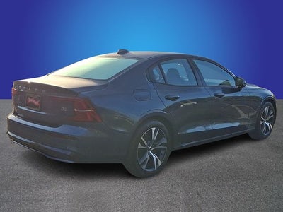 2024 Volvo S60 B5 Plus Dark Theme