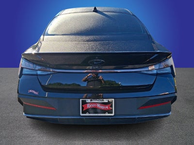 2025 Hyundai Elantra SEL Sport