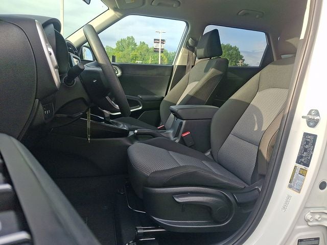 2025 Kia Soul Base