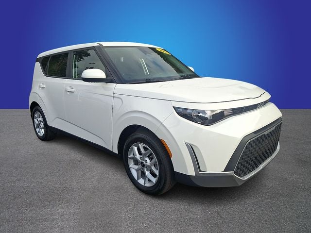 2025 Kia Soul Base
