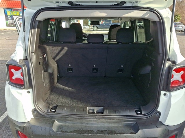 2023 Jeep Renegade Latitude UPLAND