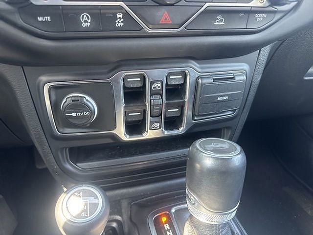 2023 Jeep Wrangler Altitude