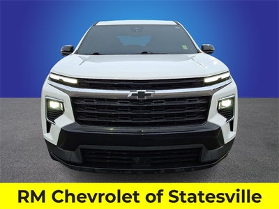 2025 Chevrolet Traverse LT