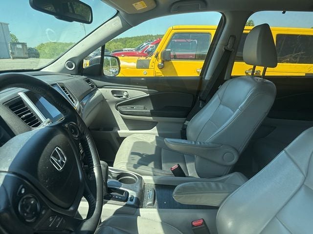 2018 Honda Pilot EX-L w/Rear Entertainment System