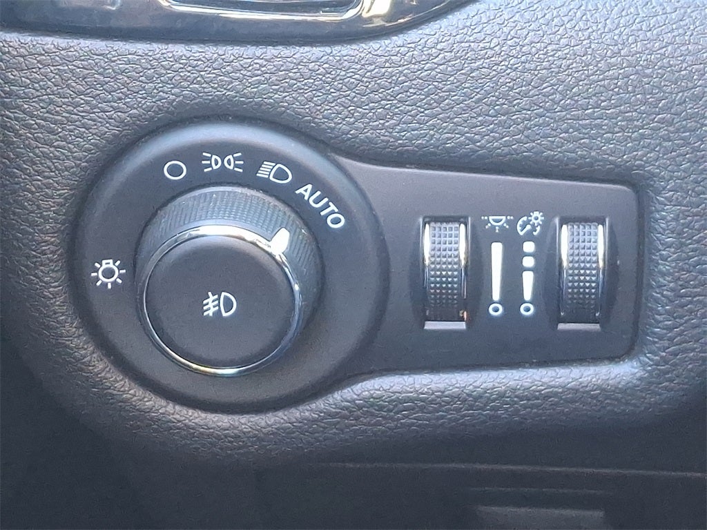 2021 Jeep Cherokee Altitude