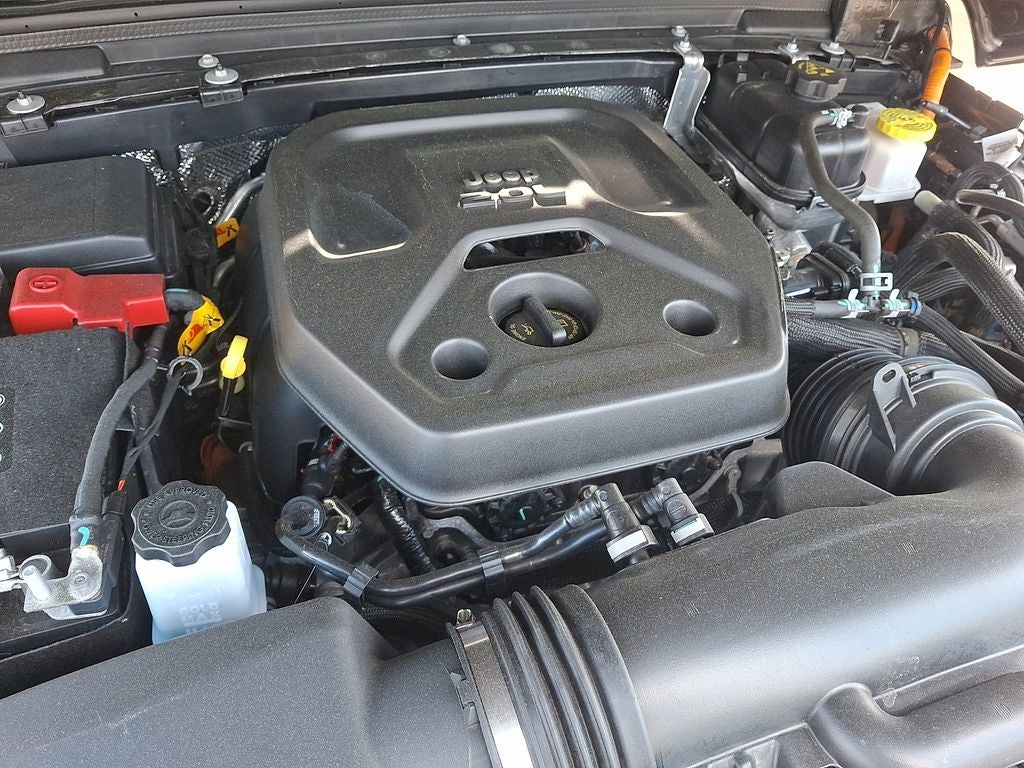 2025 Jeep Wrangler Sahara 4xe