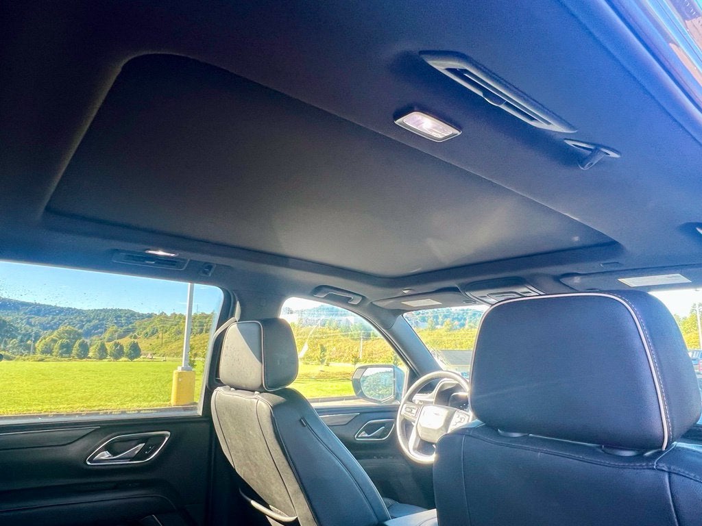 2023 GMC Yukon XL SLT