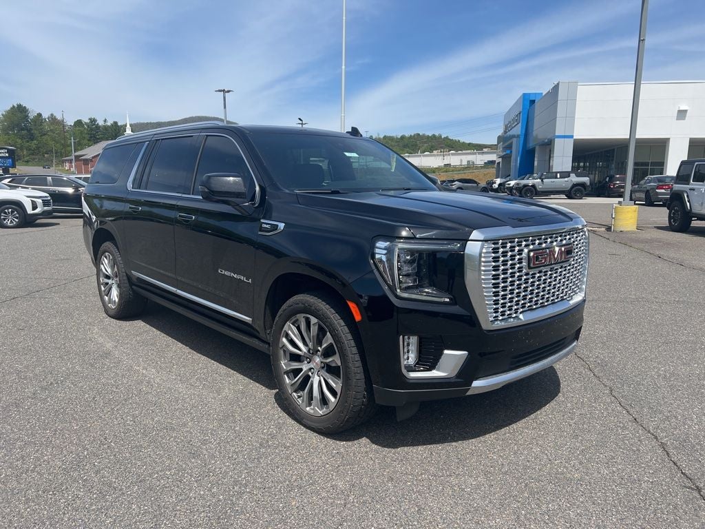 2023 GMC Yukon XL Denali