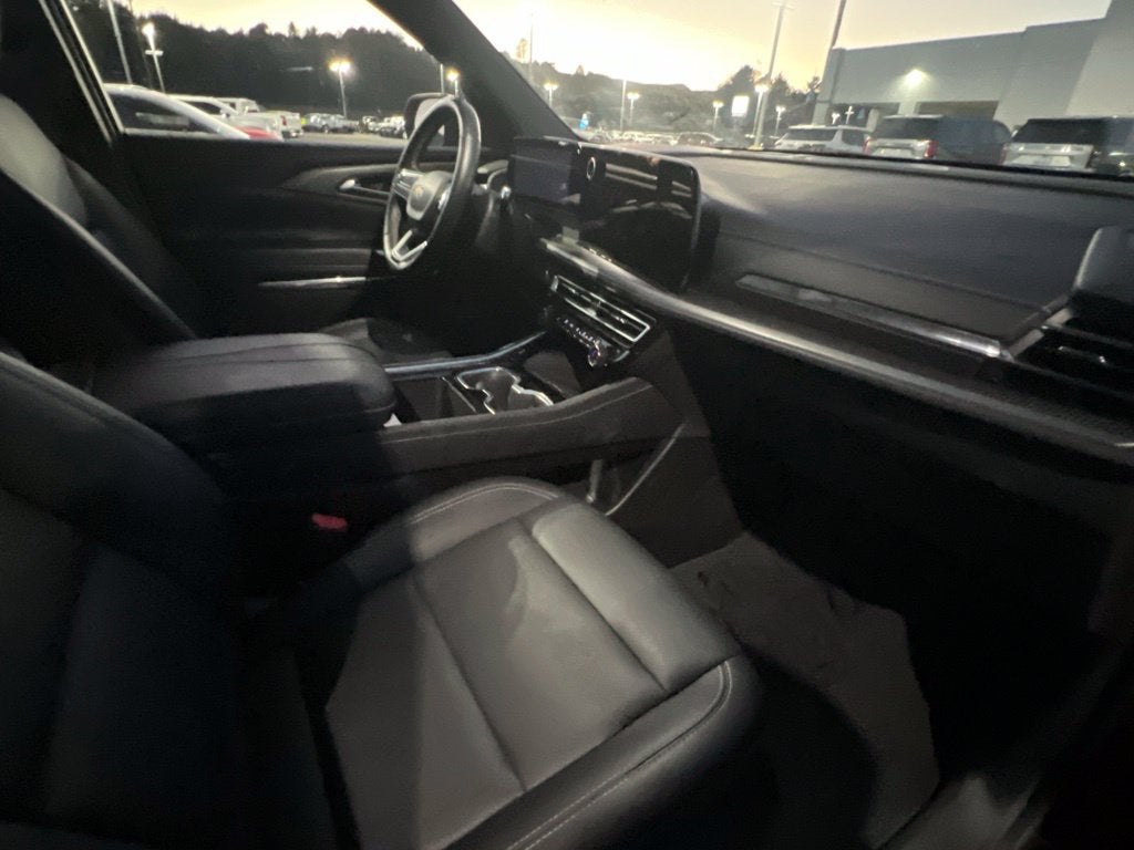 2025 Chevrolet Traverse LT 2LT