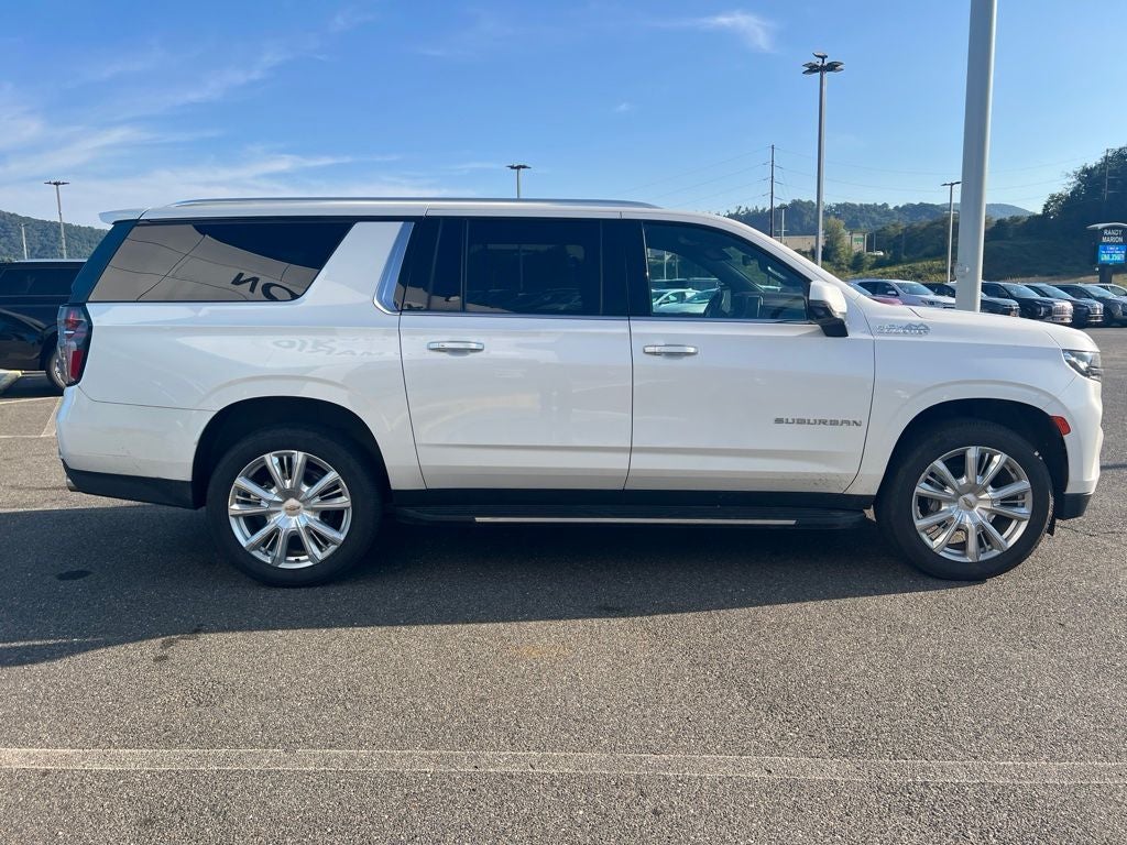 2023 Chevrolet Suburban High Country