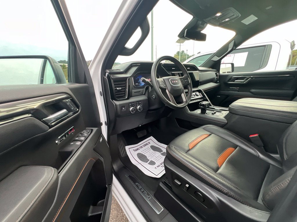 2025 GMC Sierra 1500 AT4