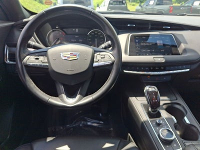 2023 Cadillac XT4 Premium Luxury