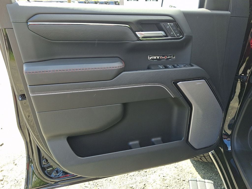 2025 GMC Sierra 1500 AT4X