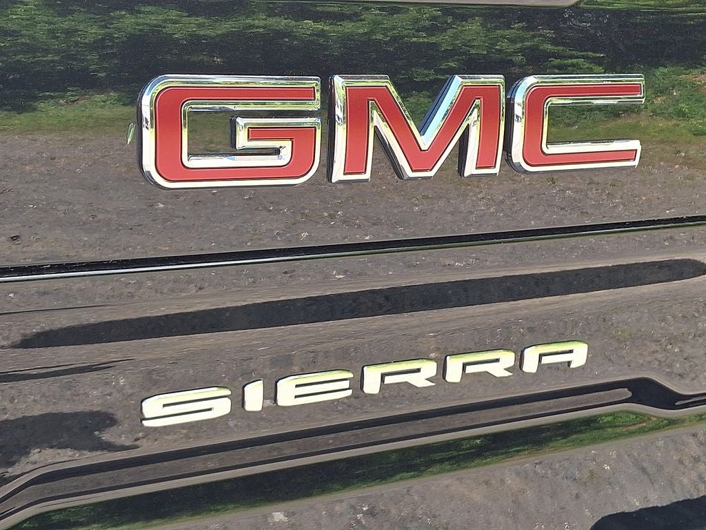 2025 GMC Sierra 1500 AT4X