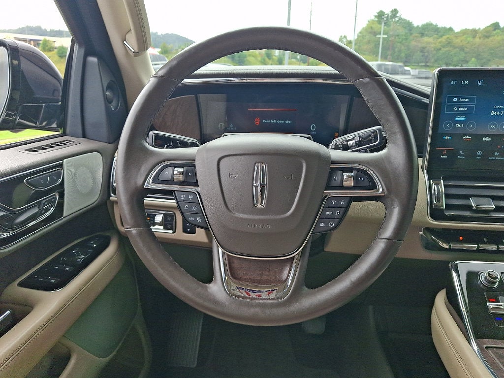 2022 Lincoln Navigator L Reserve