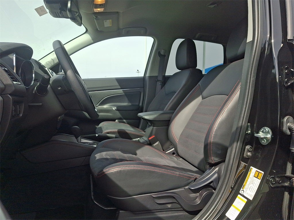 2025 Mitsubishi Outlander Sport 2.0 ES