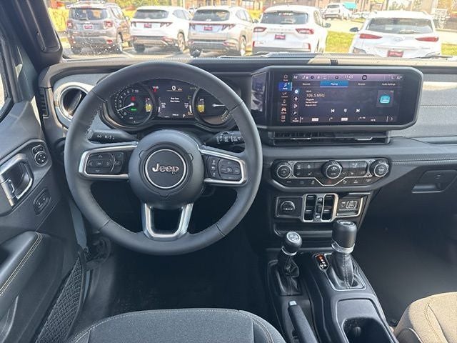 2025 Jeep Wrangler Sahara 4xe