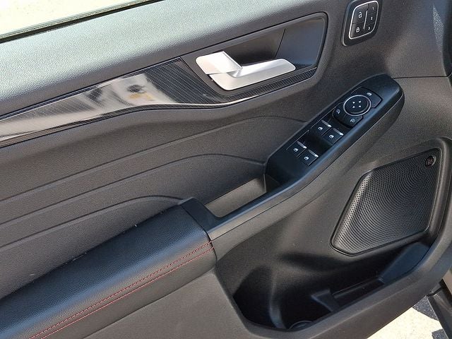 2025 Ford Escape Hybrid ST-Line Elite