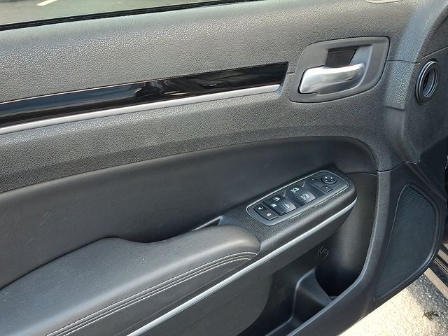 2022 Chrysler 300 S