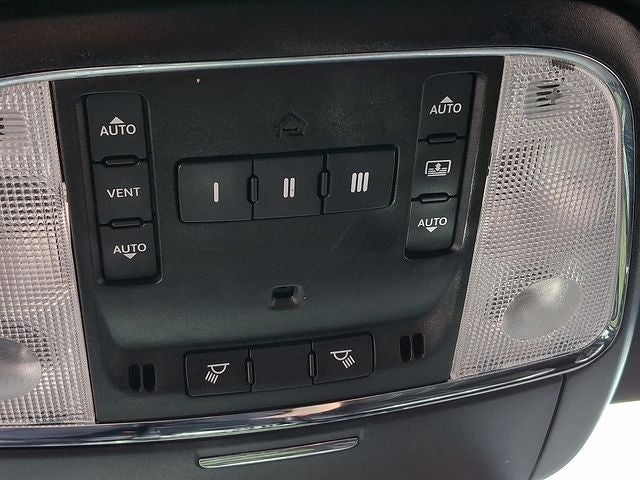 2022 Chrysler 300 S