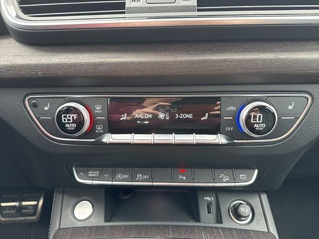 2024 Audi Q5 45 S line Premium quattro