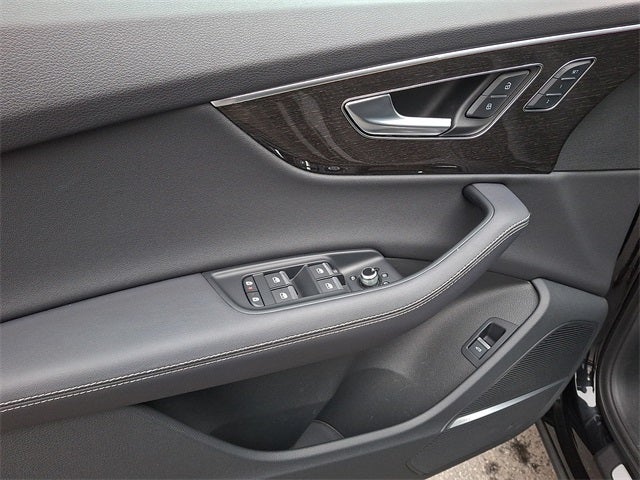 2025 Audi Q7 55 Premium Plus quattro