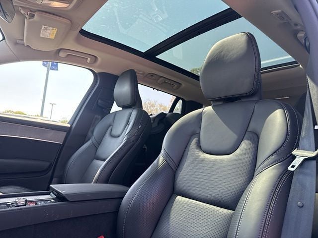 2025 Volvo XC90 Plug-In Hybrid T8 Ultra 7 Passenger 2025.5