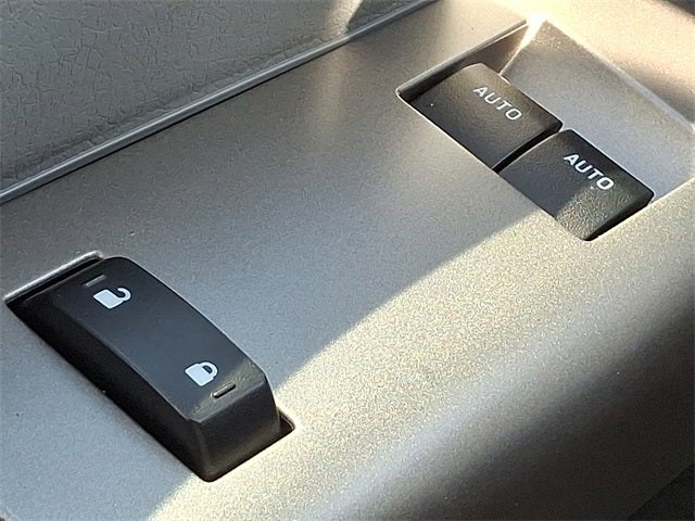 2023 Ford F-650SD Base