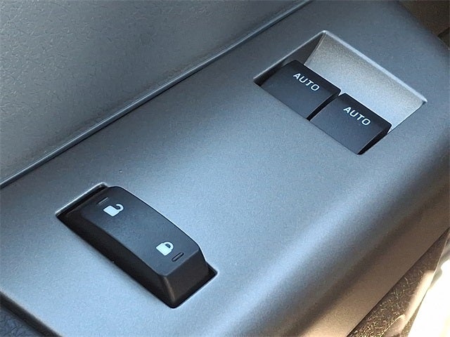 2023 Ford F-650SD Base