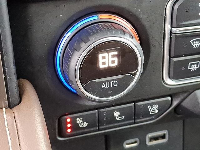 2021 Chevrolet Suburban High Country