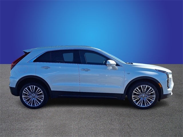 2024 Cadillac XT4 Premium Luxury