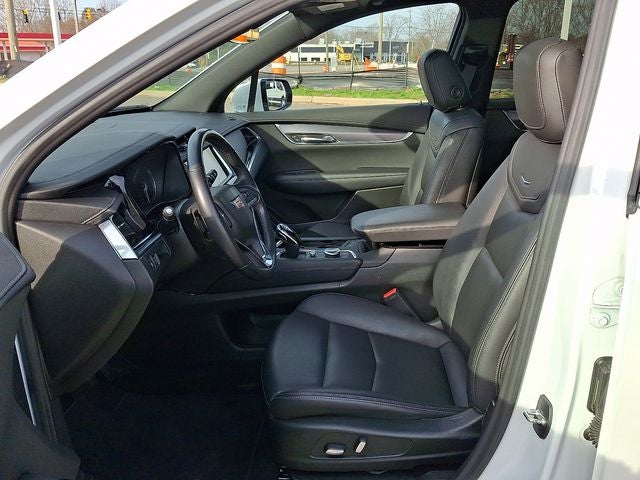 2023 Cadillac XT6 Luxury