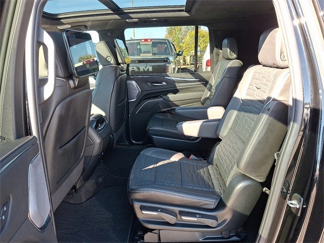 2024 Cadillac Escalade ESV Sport Platinum