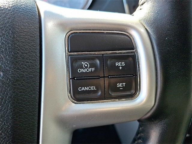 2016 Chrysler Town & Country Touring